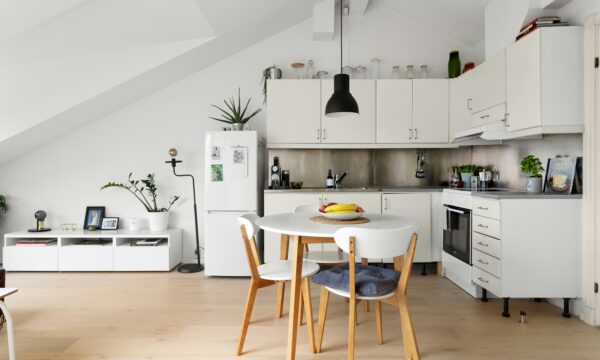 lisa anna AEKzcNqH0d8 unsplash